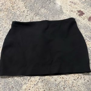 ✨WOMENS EXPRESS MINI SKIRT SIZE 2✨
